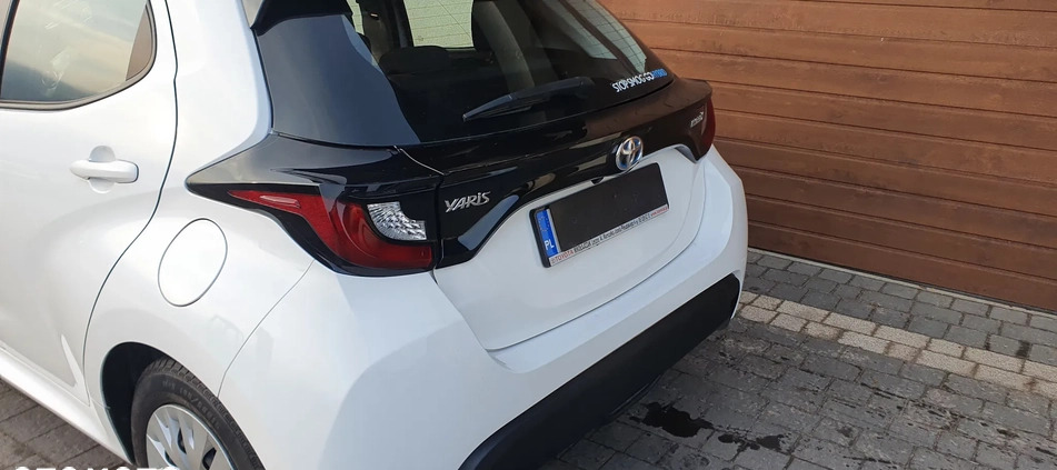 Toyota Yaris cena 30500 przebieg: 110000, rok produkcji 2021 z Czeladź małe 92